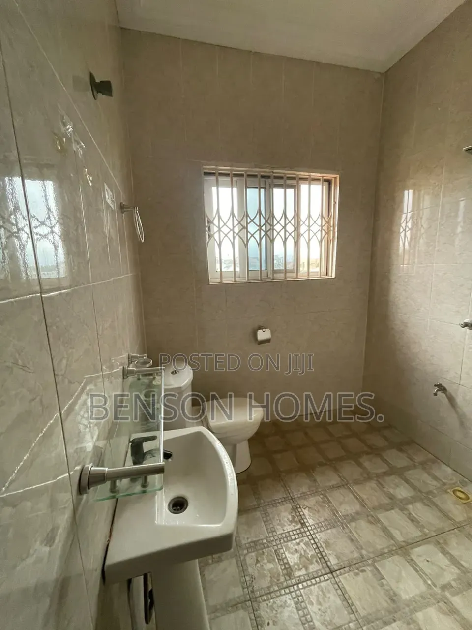 1bdrm Apartment in Sakora for rent