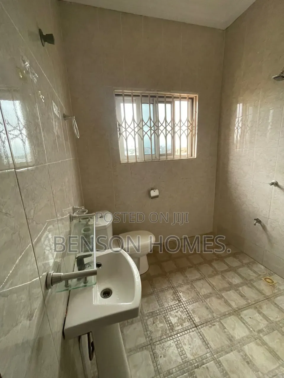 1bdrm Apartment in Sakora for rent
