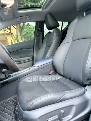 Toyota C-HR XLE 2021 Red