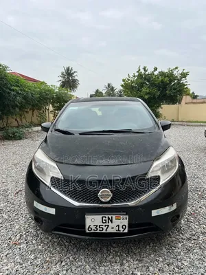 Nissan Versa 2016 Black