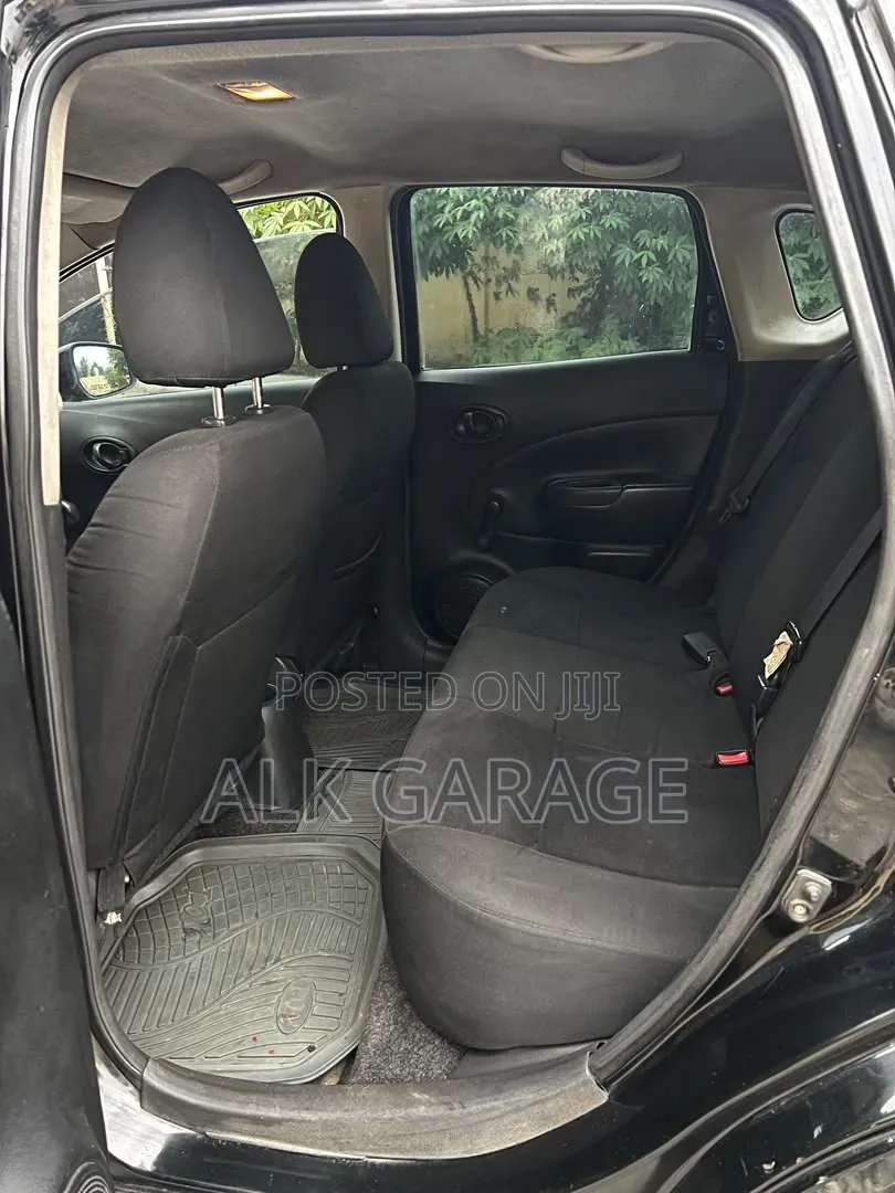 Nissan Versa 2016 Black