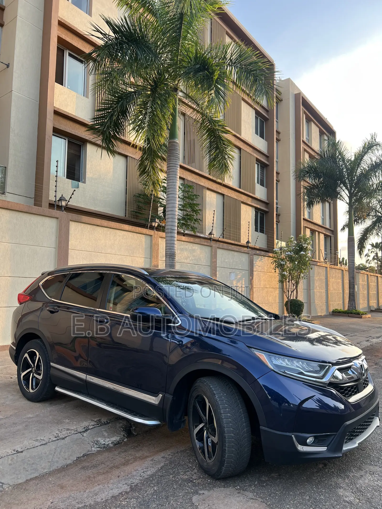 Honda CR-V Touring AWD 2018 Blue