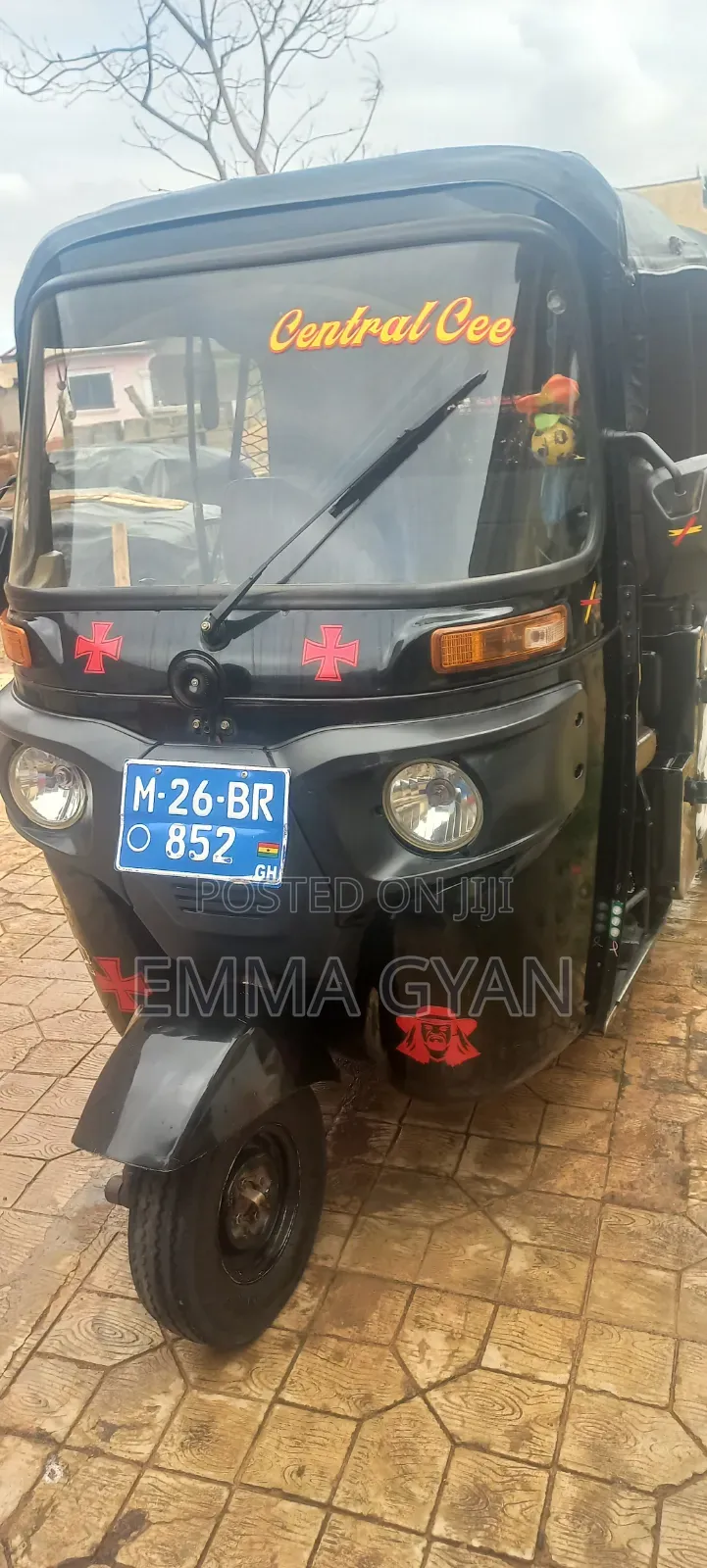 Bajaj RE 2025 Black