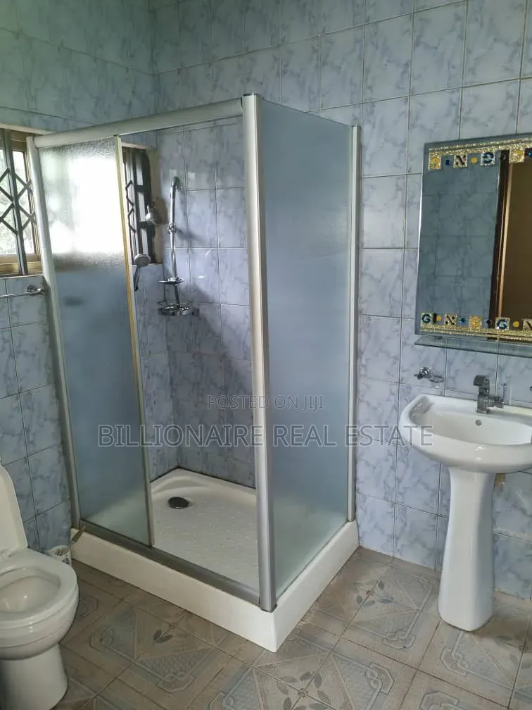 5bdrm House in Santasi Kokoben, Kumasi Metropolitan for rent