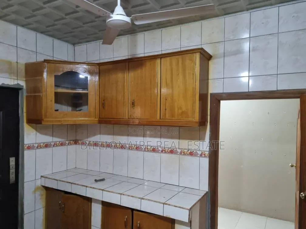 5bdrm House in Santasi Kokoben, Kumasi Metropolitan for rent