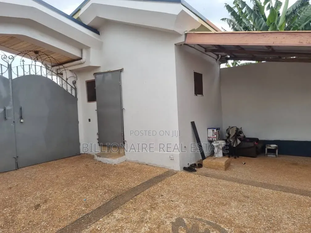 5bdrm House in Santasi Kokoben, Kumasi Metropolitan for rent