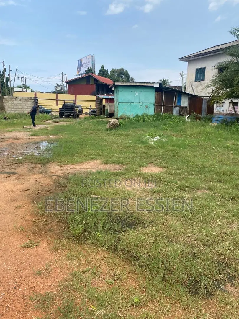 Roadside Land for Sale at Circle Behind Paloma Hotel Land Title