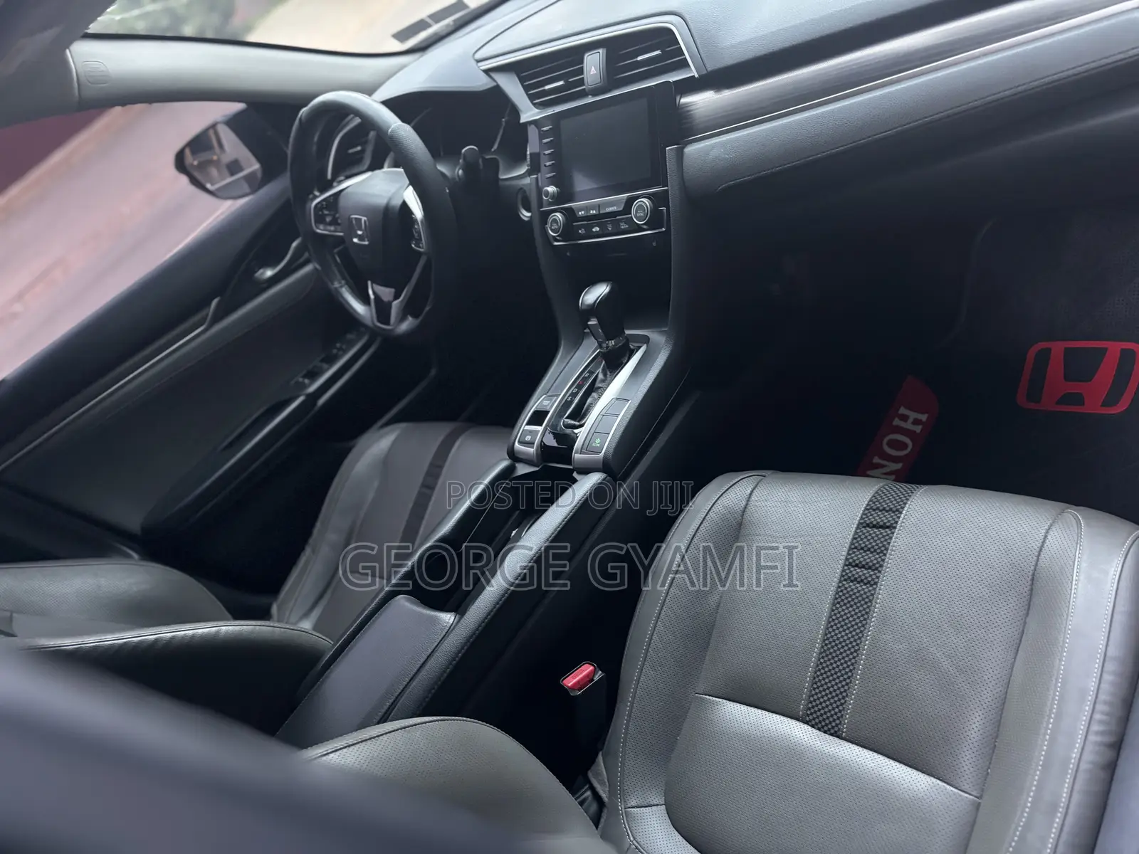 Honda Civic Touring Sedan 2020 Gray