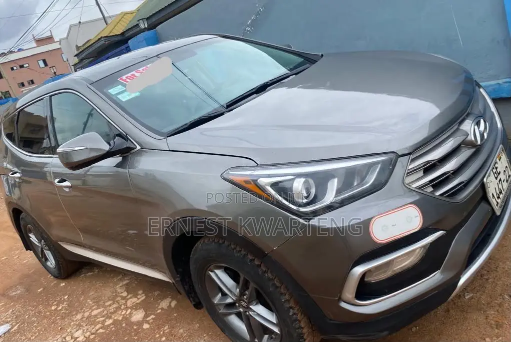 Hyundai Santa Fe 2018 Gray