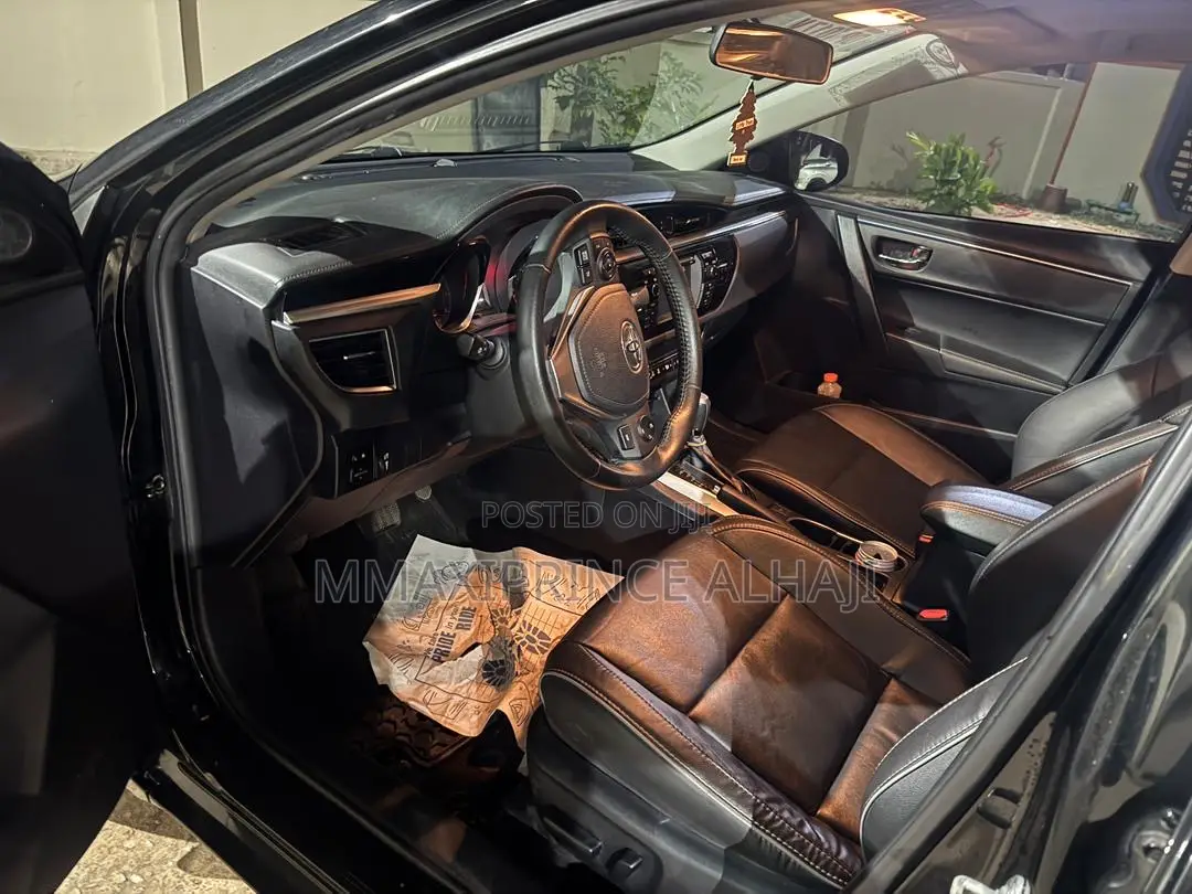 Toyota Corolla L 4dr Sedan (1.8L 4cyl 4A) 2014 Black