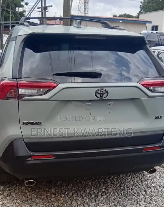 Toyota RAV4 2020 Blue