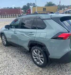 Toyota RAV4 2020 Blue