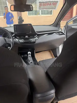 Toyota C-HR Limited FWD 2019 White