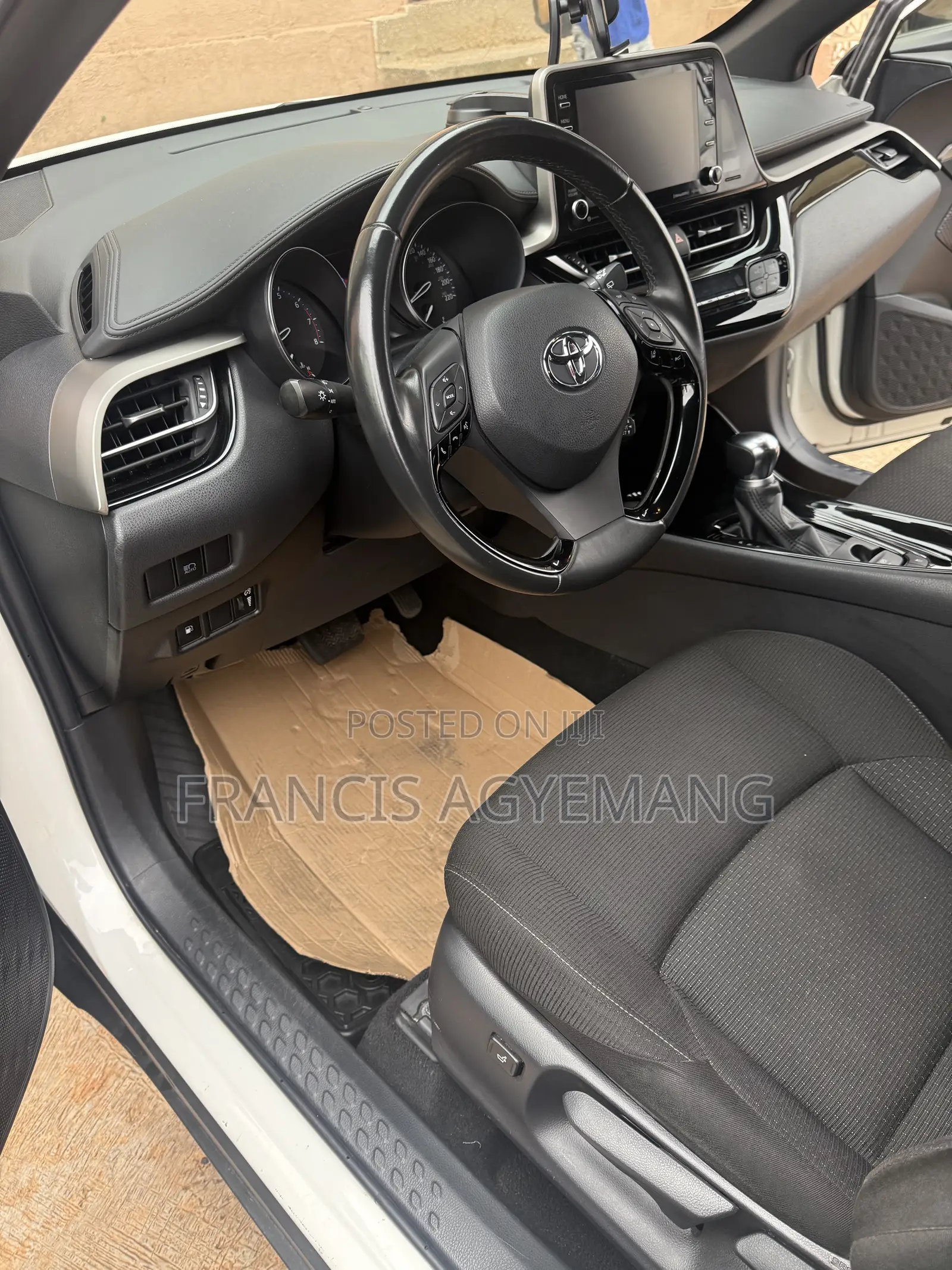 Toyota C-HR Limited FWD 2019 White
