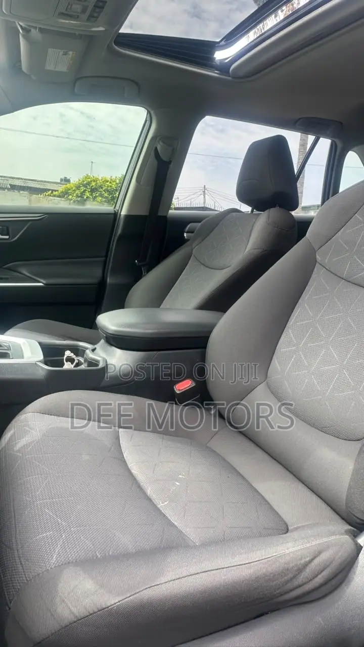 Toyota RAV4 2021 Black