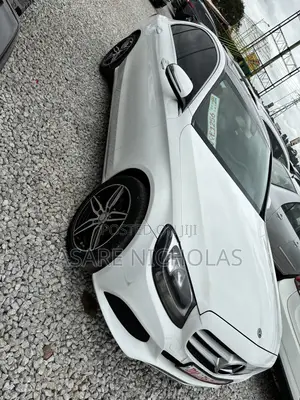 Mercedes-Benz C300 2016 White