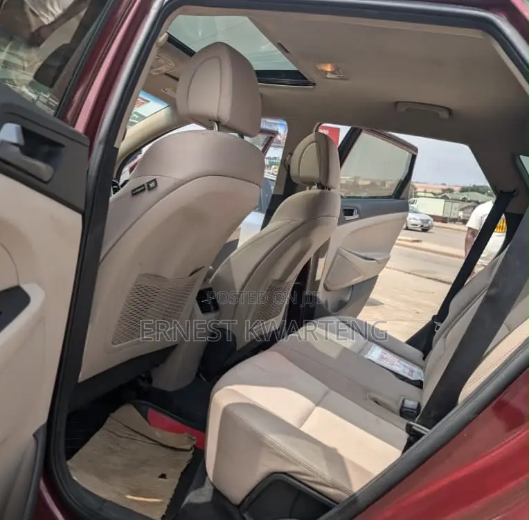 Hyundai Tucson 2017 Brown