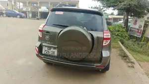 Toyota RAV4 2012 Brown