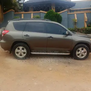 Toyota RAV4 2012 Brown