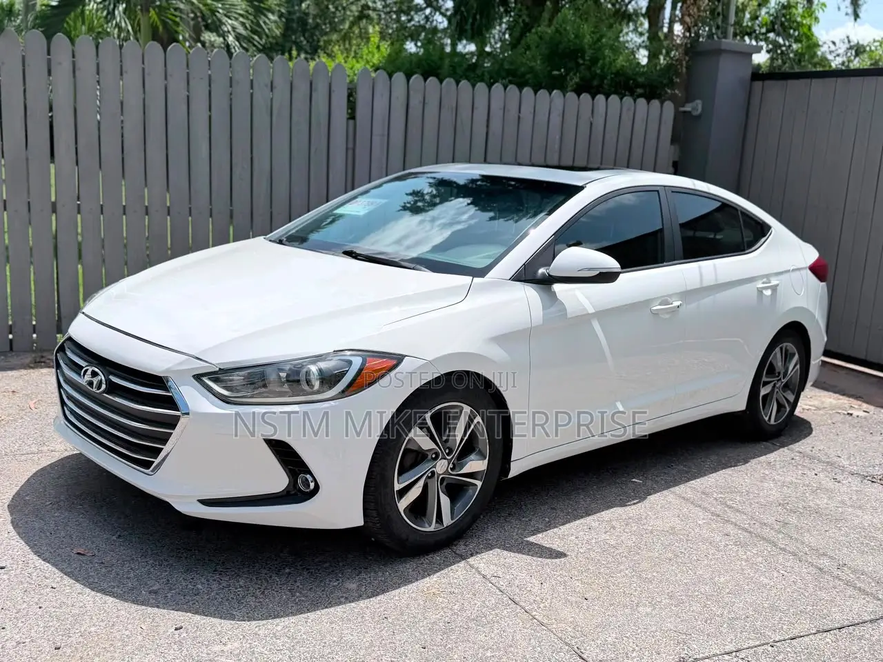 Hyundai Elantra 2017 White
