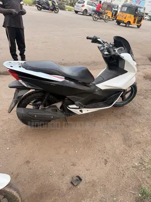 Honda 2021 White