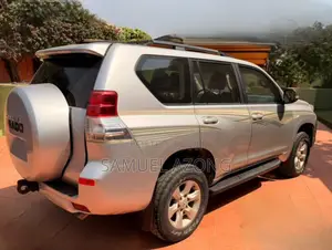 Toyota Land Cruiser Prado 2.7 i 2012 Silver