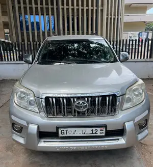 Toyota Land Cruiser Prado 2.7 i 2012 Silver