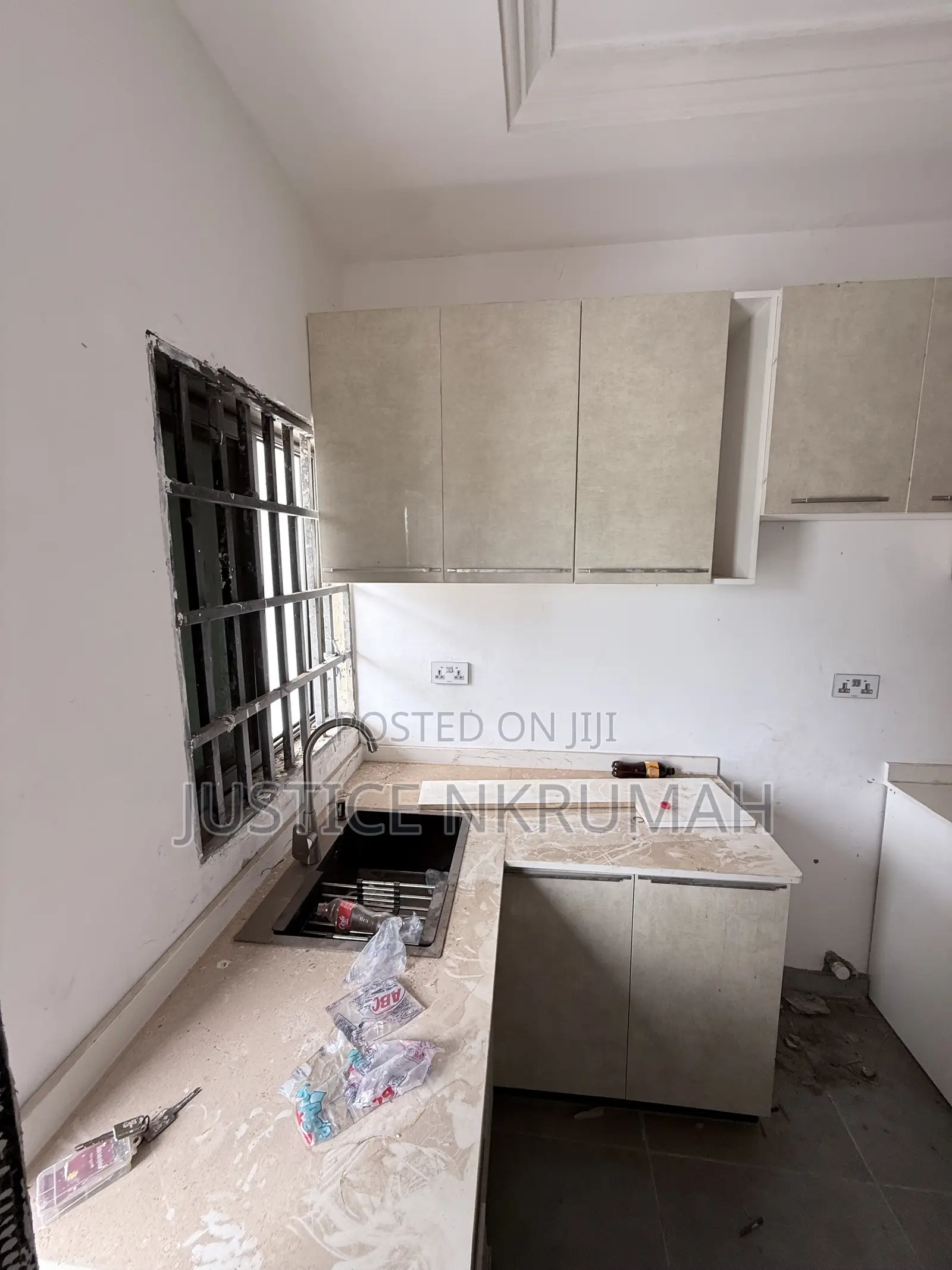 1bdrm Apartment in Mr. Justice Estate, Old Barrier for rent
