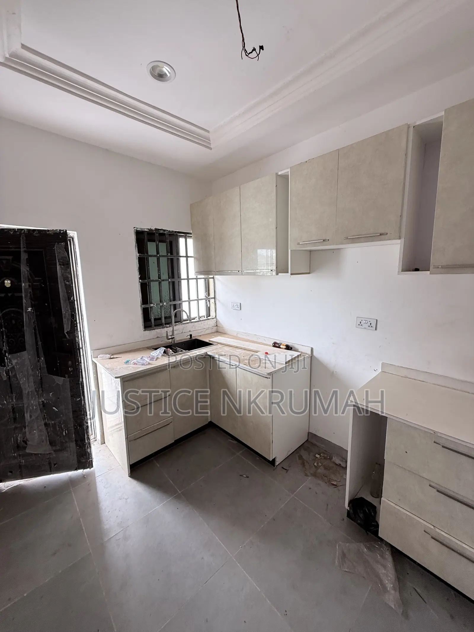 1bdrm Apartment in Mr. Justice Estate, Old Barrier for rent