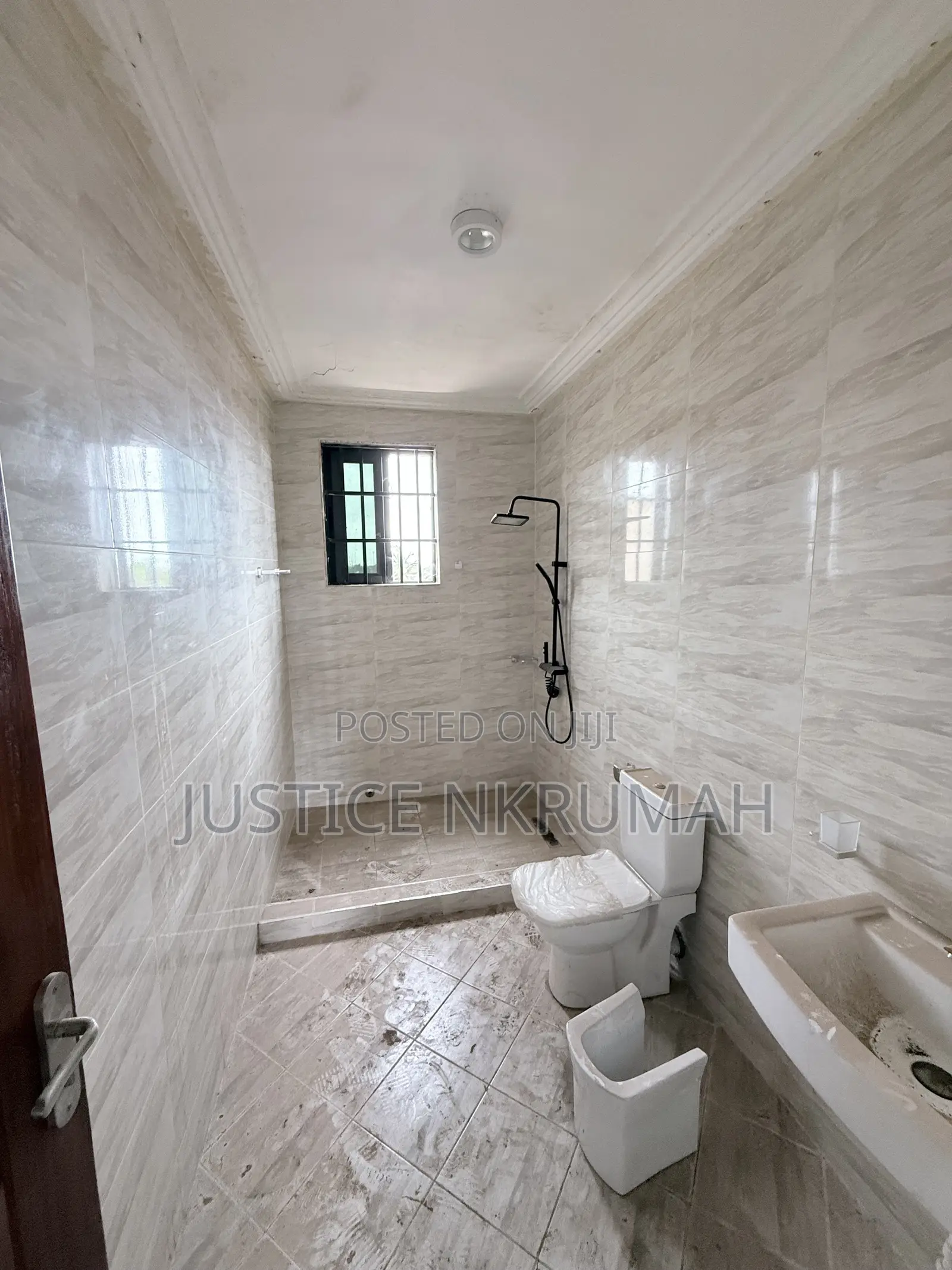 2bdrm Apartment in Mr. Justice Estate, Old Barrier for rent