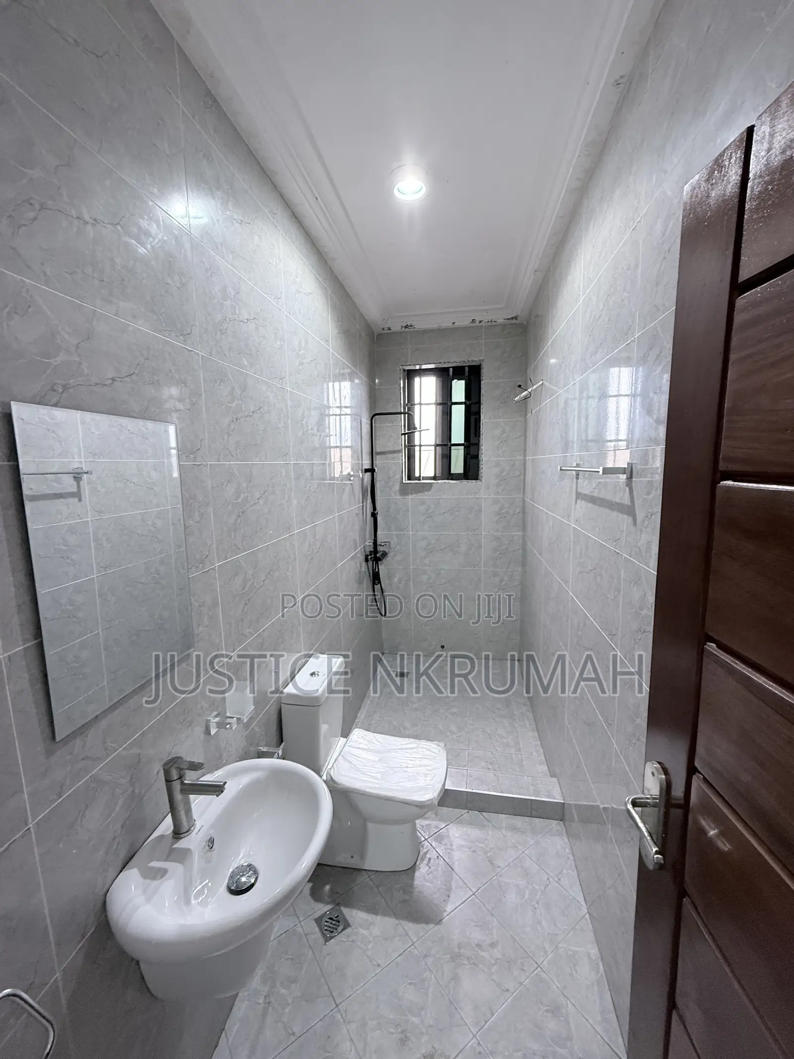 3bdrm Apartment in Mr. Justice Estate, Old Barrier for rent
