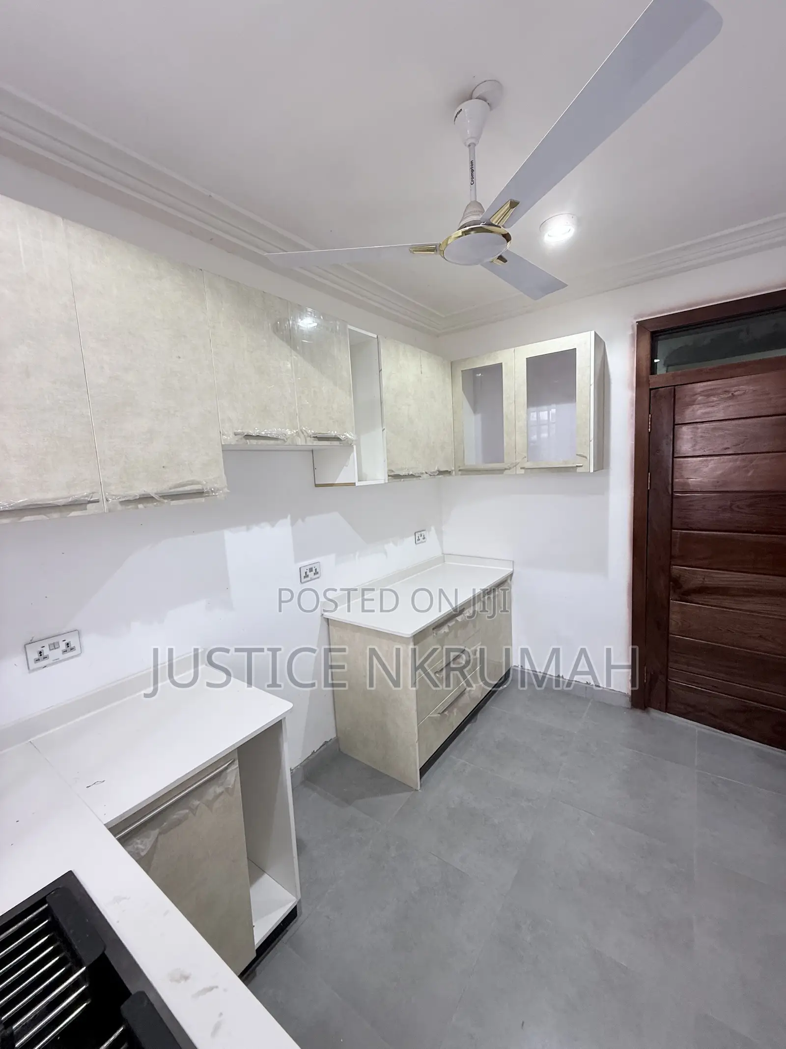 3bdrm Apartment in Mr. Justice Estate, Old Barrier for rent