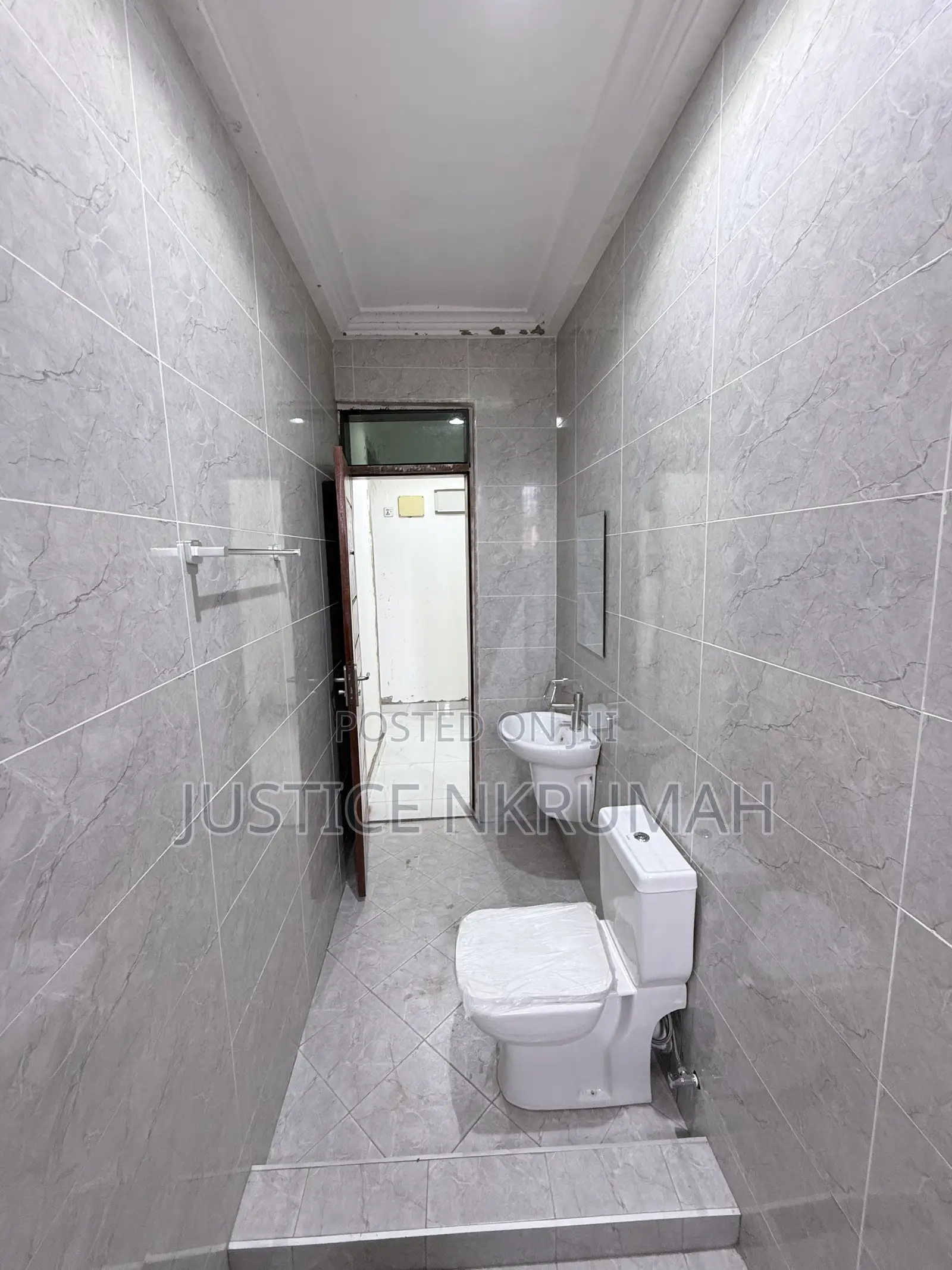 3bdrm Apartment in Mr. Justice Estate, Old Barrier for rent