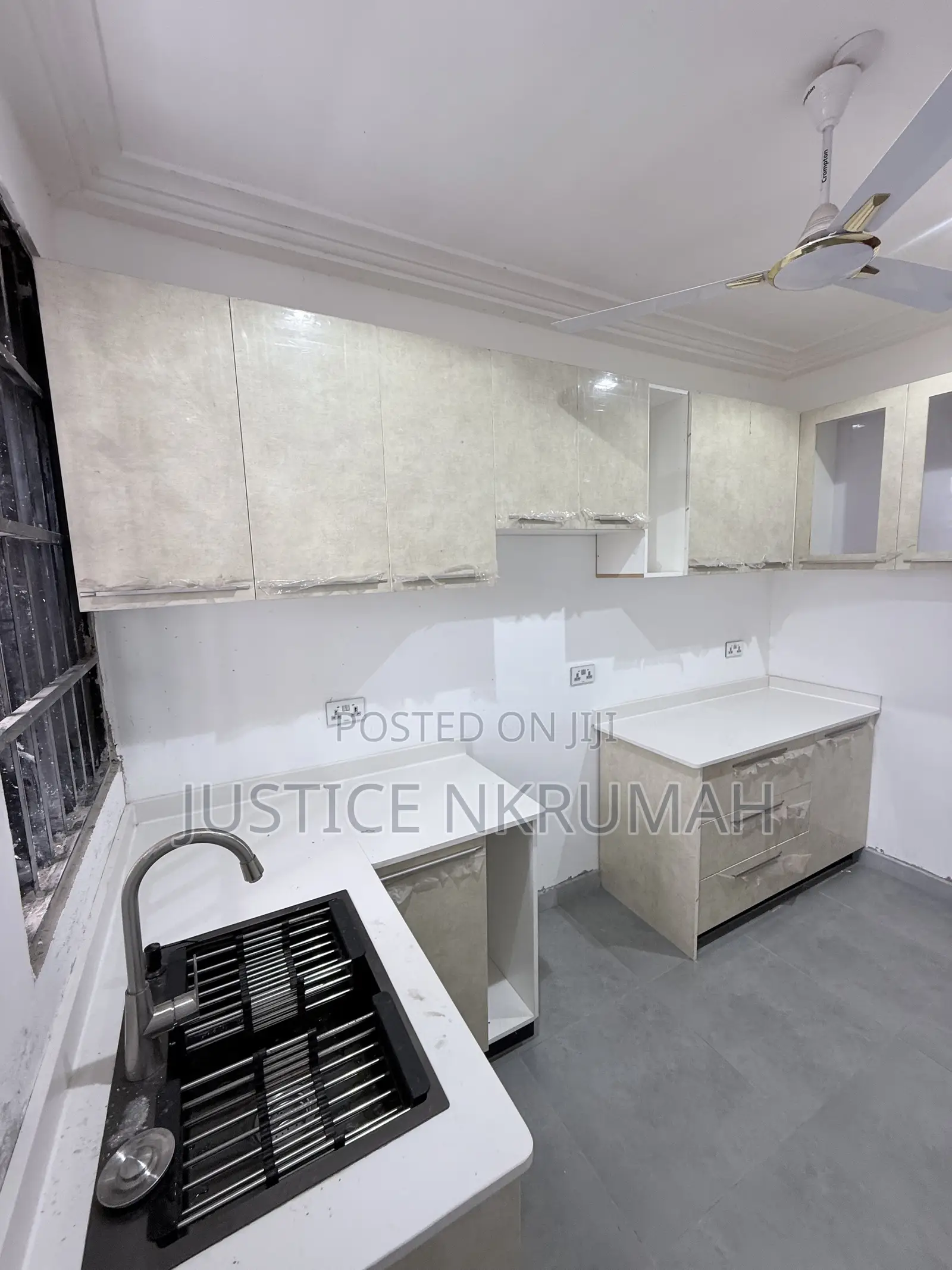 3bdrm Apartment in Mr. Justice Estate, Old Barrier for rent