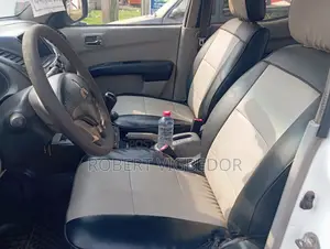 Vehicle Mitsubishi Picked Up