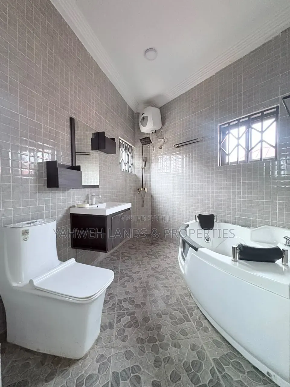 5bdrm House in Coastal, Coca Cola for rent