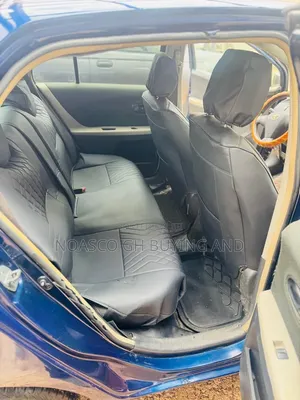 Toyota Vitz 2010 Blue