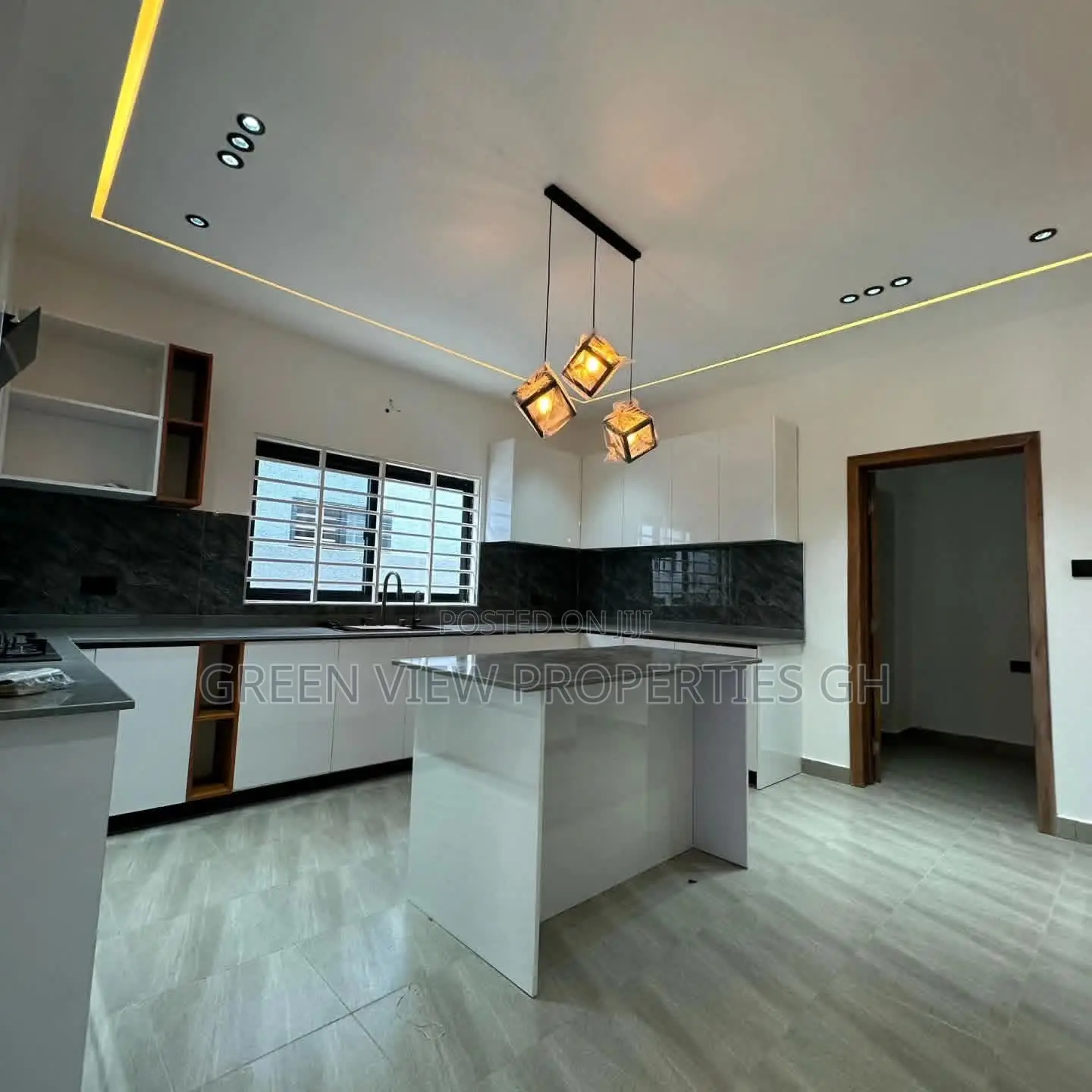 3bdrm House in Oyarifa for sale