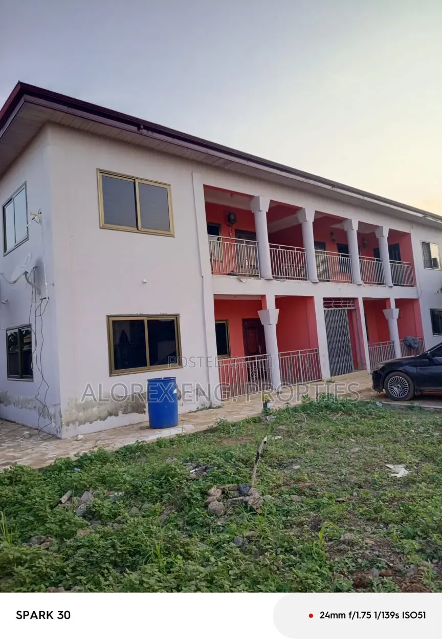 1bdrm Apartment in Adenta Amrahia, Malejor for rent