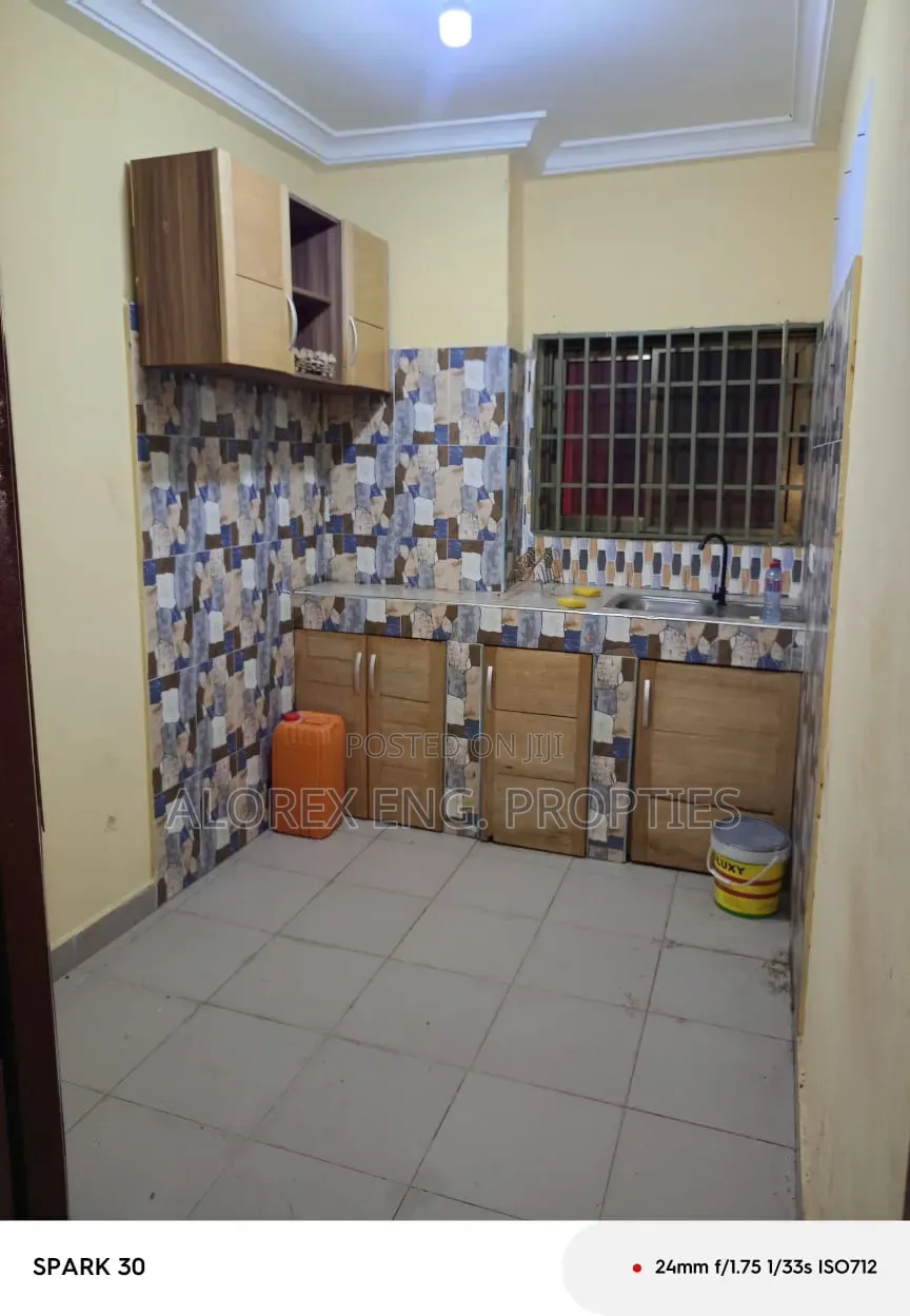 1bdrm Apartment in Adenta Amrahia, Malejor for rent