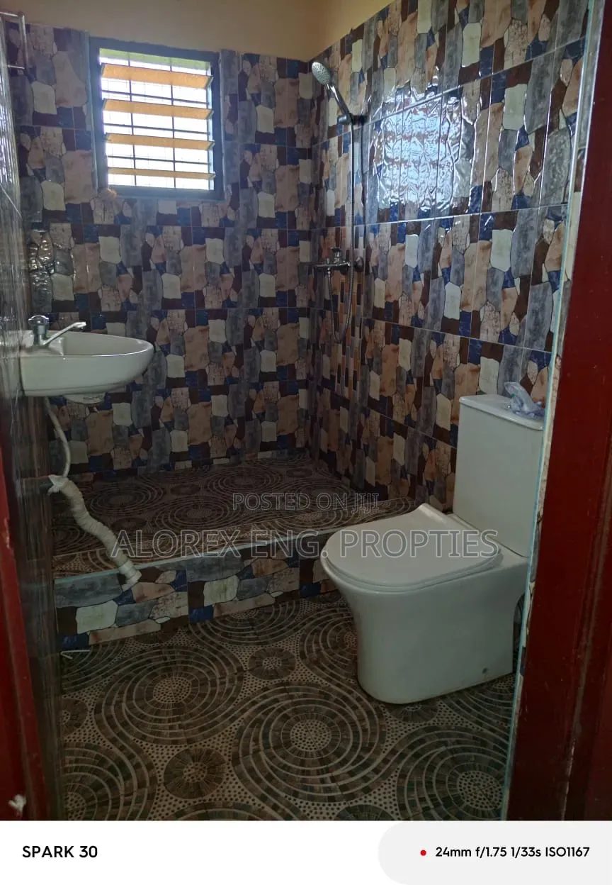 1bdrm Apartment in Adenta Amrahia, Malejor for rent