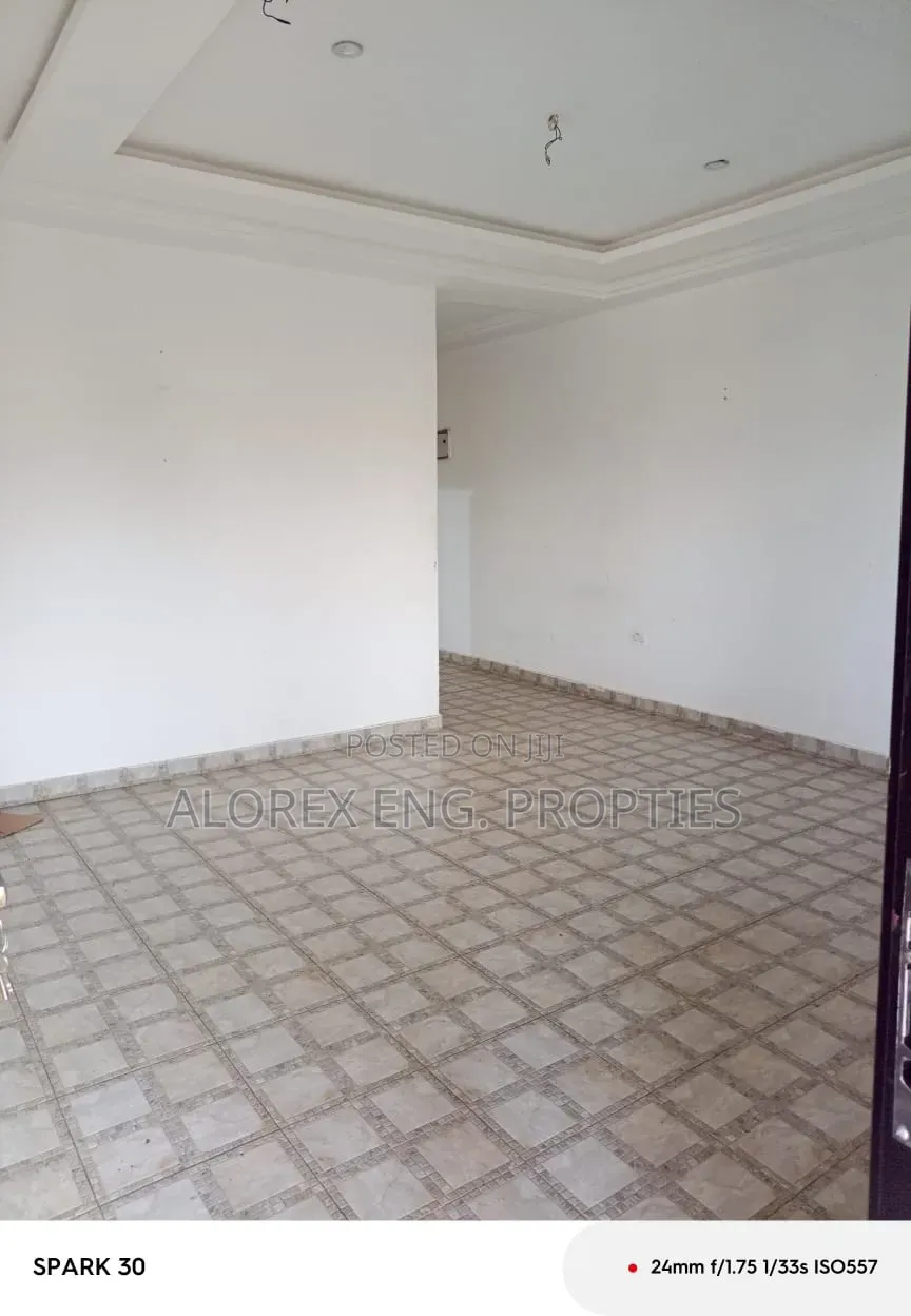 1bdrm Apartment in Adenta Amrahia, Malejor for rent