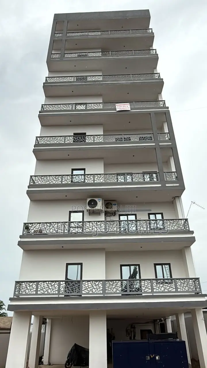 3bdrm Apartment in Lincoln School Area for sale