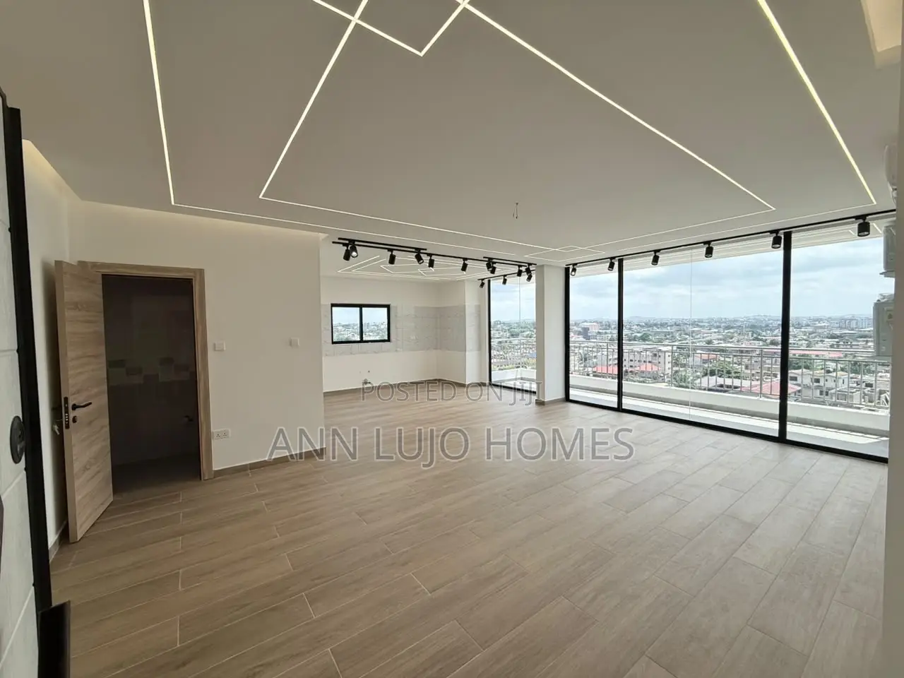 3bdrm Apartment in Lincoln School Area for sale
