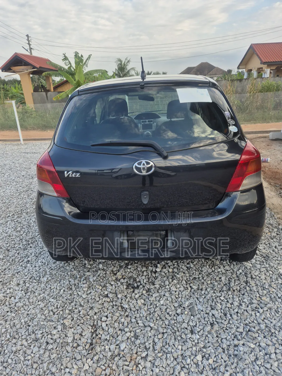 Toyota Vitz 2010 Black