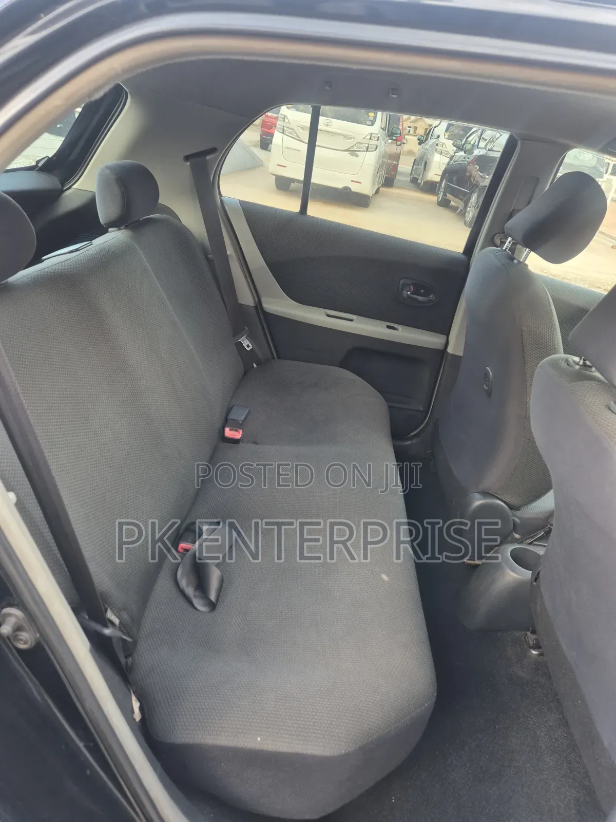 Toyota Vitz 2010 Black