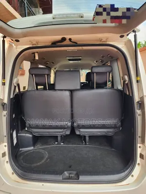 Toyota Voxy 2011 White