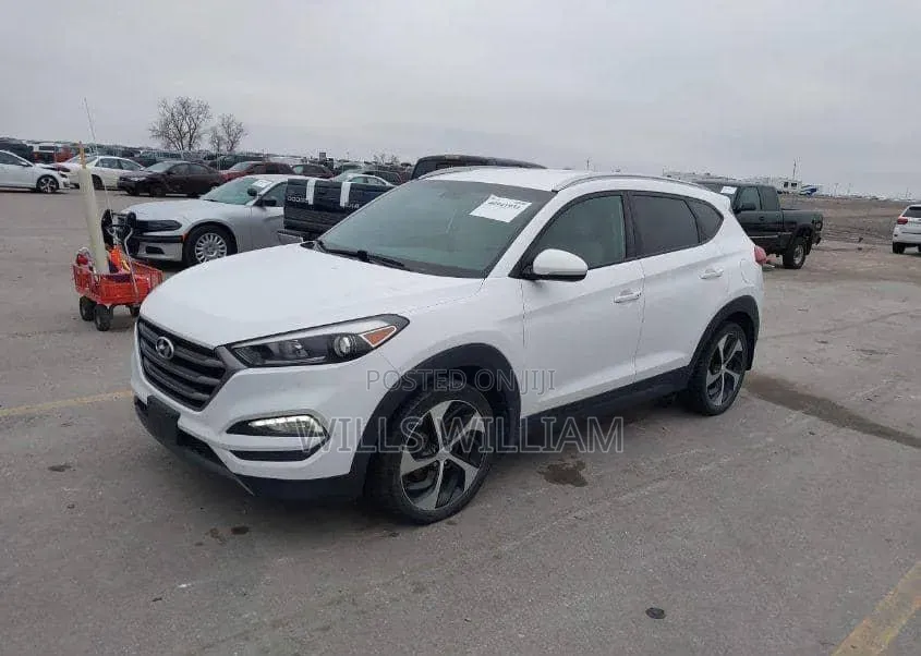 Hyundai Tucson 2016 White
