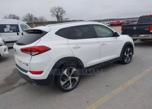 Hyundai Tucson 2016 White