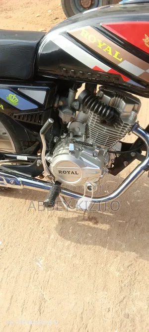 New Royal RY125 2026 Black